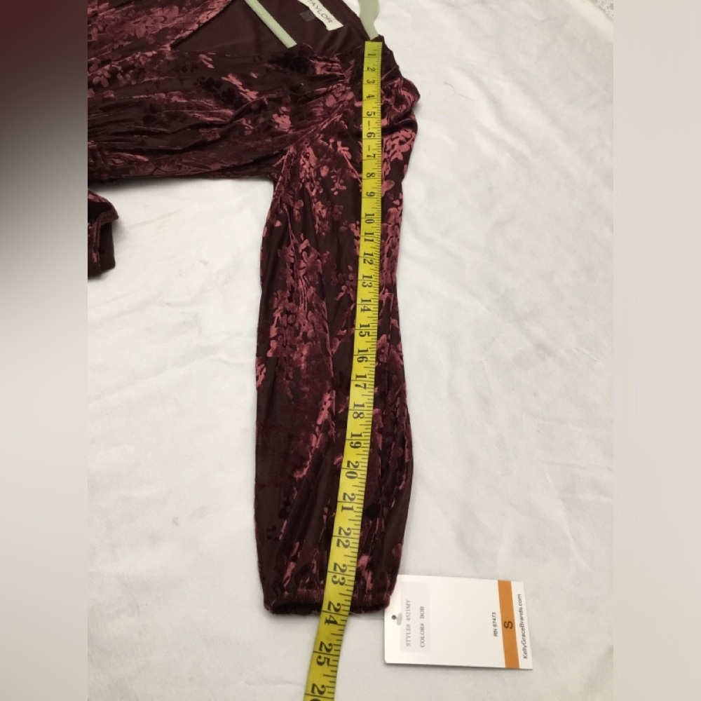 Elegant Burgundy Long Sleeve Dress - Picture 7 of 14